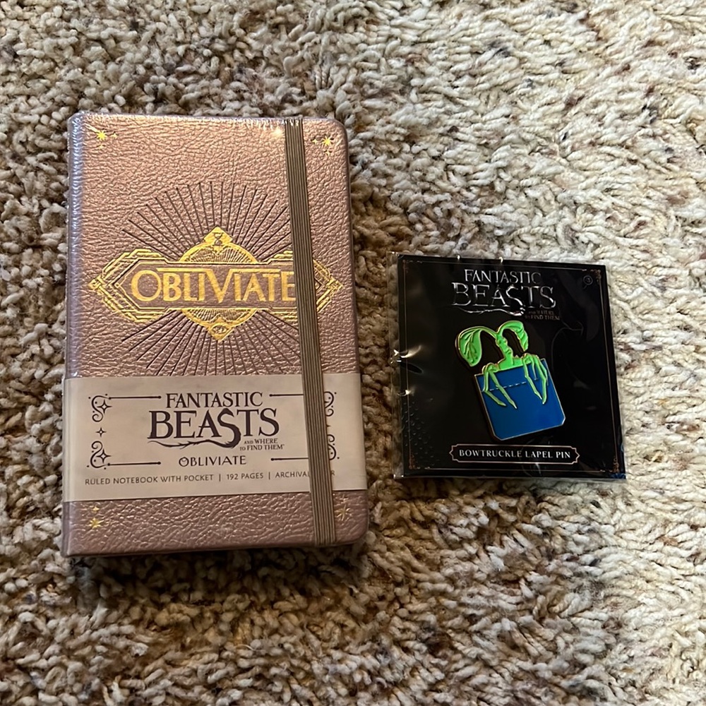 BNWT exclusive Lootcrate Fantastic Beasts and Where to Find Them collector’s set